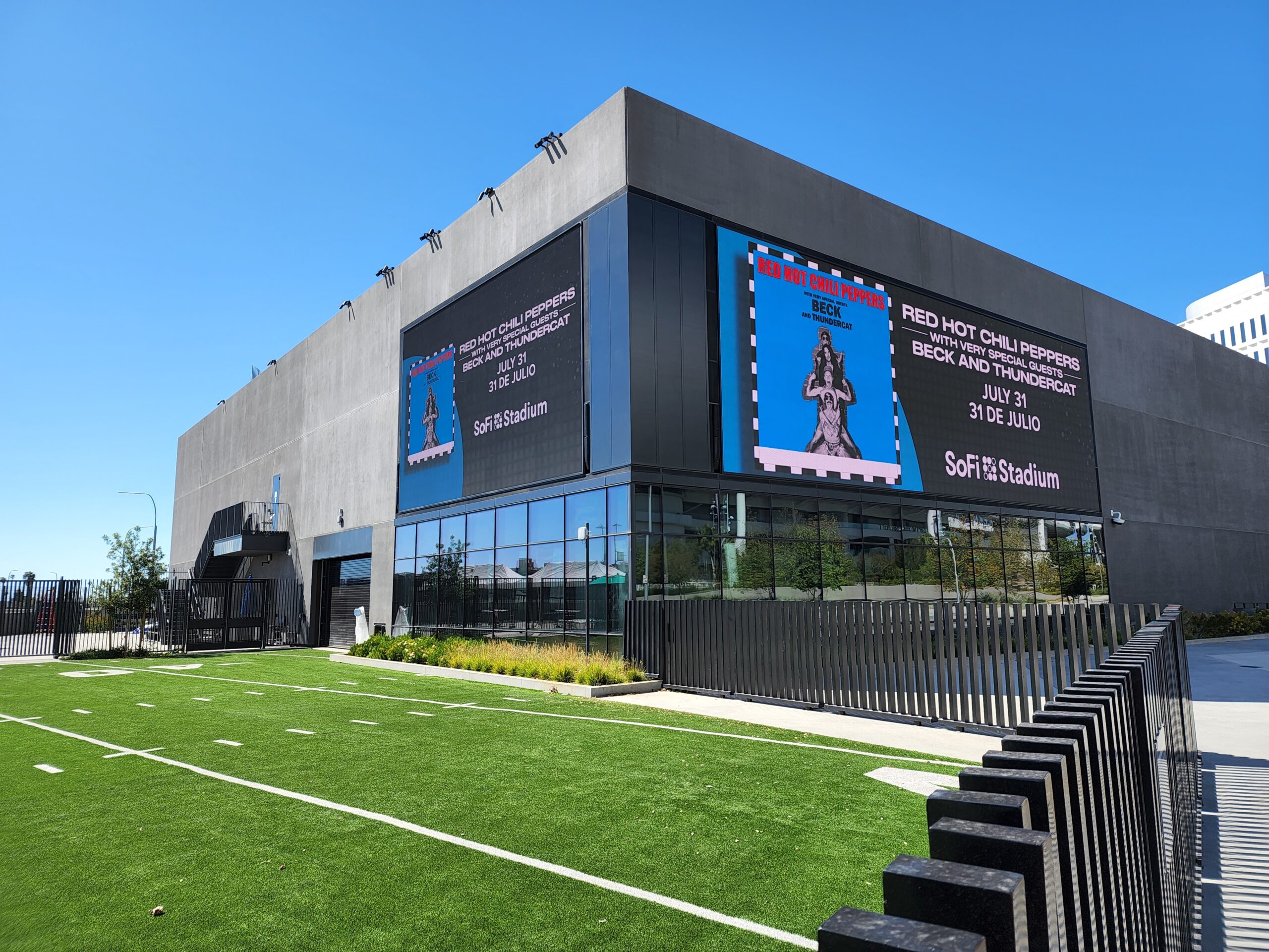 NFL Broadcast Media Building AV Display - LucentHD